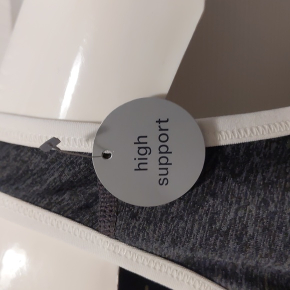 Xersion High Support Sports Bra, Exercise Bra, Plus 2X - Picture 3 of 6